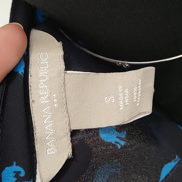 Banana Republic Elephant Tank - Picture 5 of 9